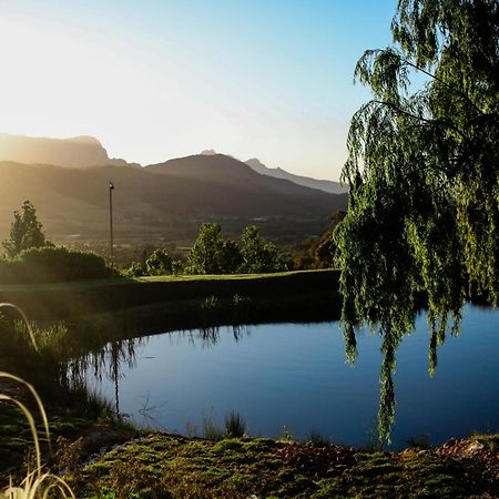 Montmartre Chalets & Venue Franschhoek Bagian luar foto