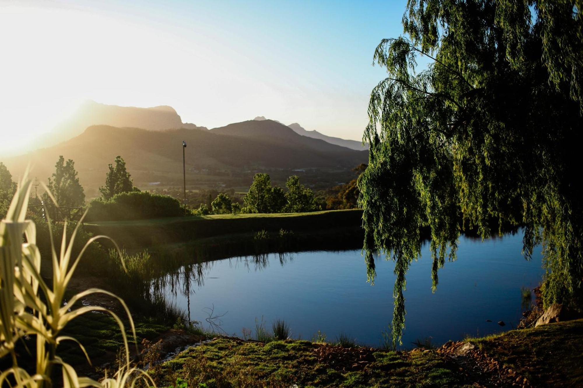 Montmartre Chalets & Venue Franschhoek Bagian luar foto