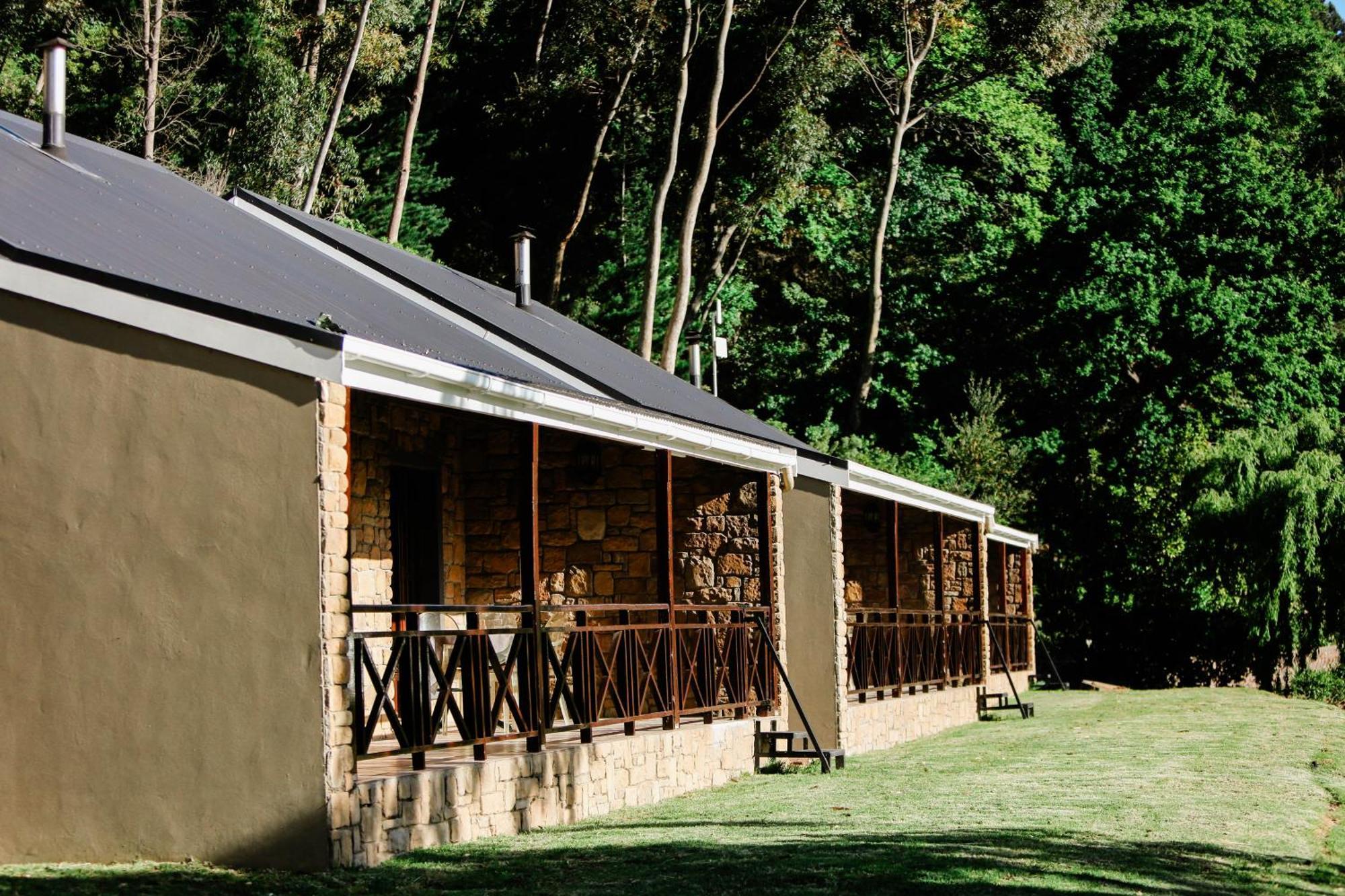 Montmartre Chalets & Venue Franschhoek Bagian luar foto