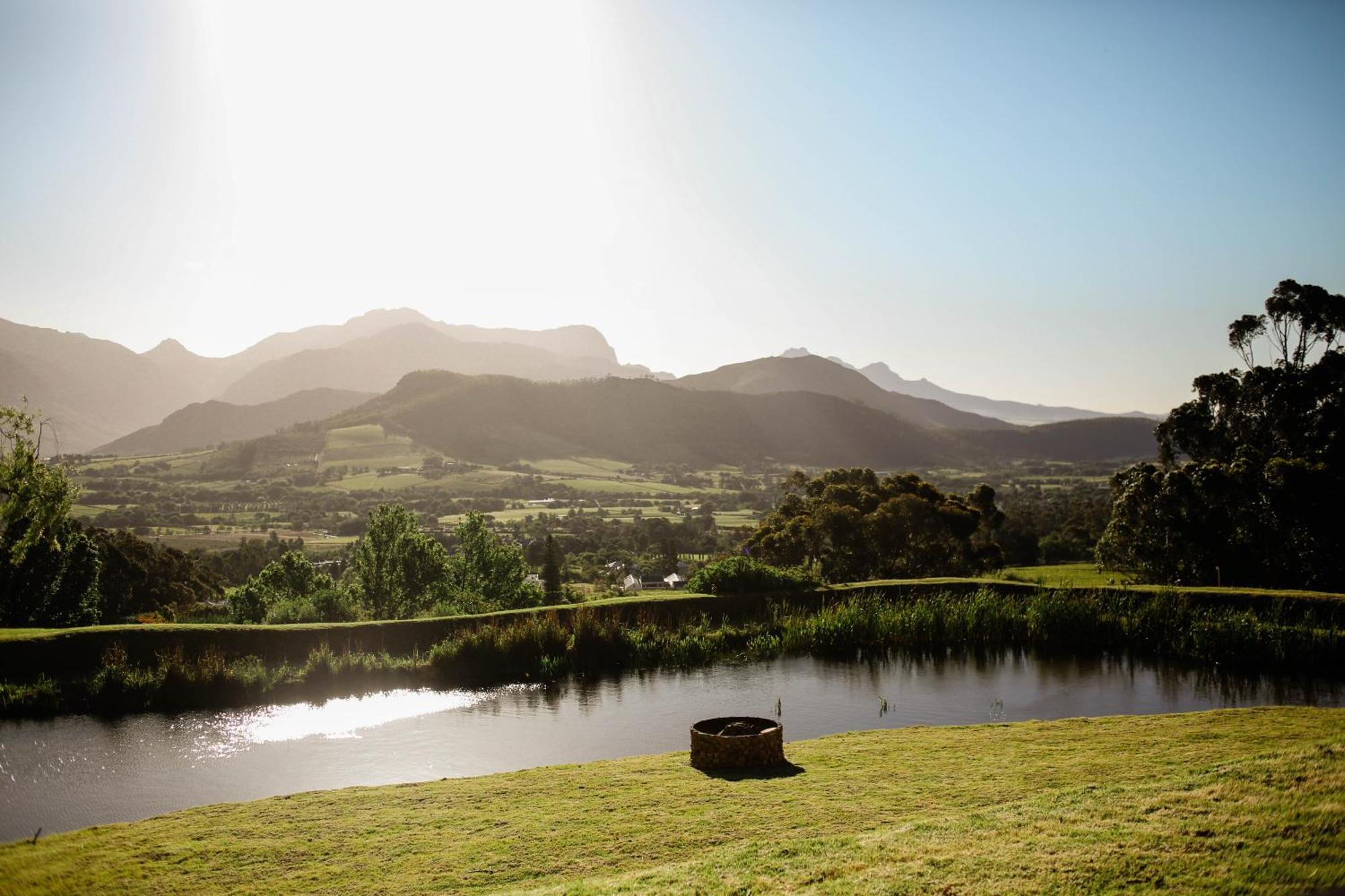 Montmartre Chalets & Venue Franschhoek Bagian luar foto